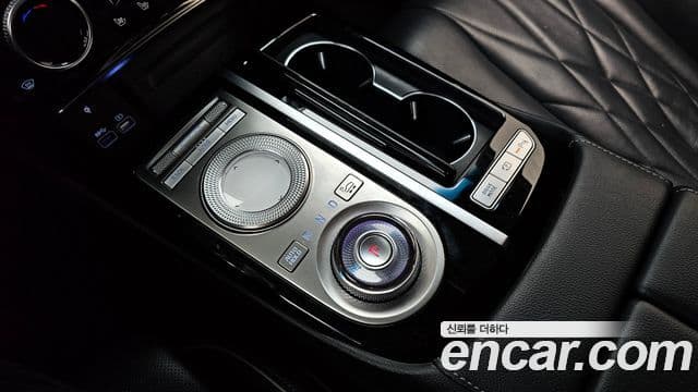 Genesis Electrified G80 2021 — Şəkil 9/20
