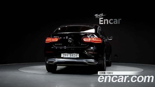 Mercedes-Benz GLC-Class 2019 — ფოტო 4/20