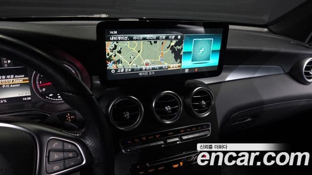 Mercedes-Benz GLC-Class 2019 — ფოტო 14/20