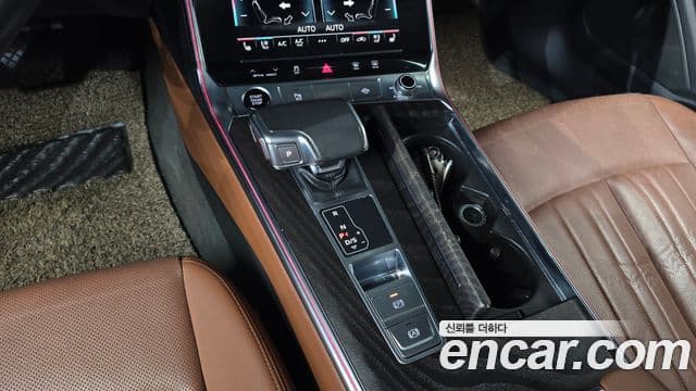 Audi A6 2021 — ფოტო 8/20
