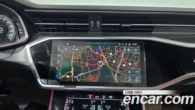 Audi A6 2021 — ფოტო 13/20