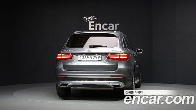 Mercedes-Benz GLC-Class 2019 — Şəkil 4/20