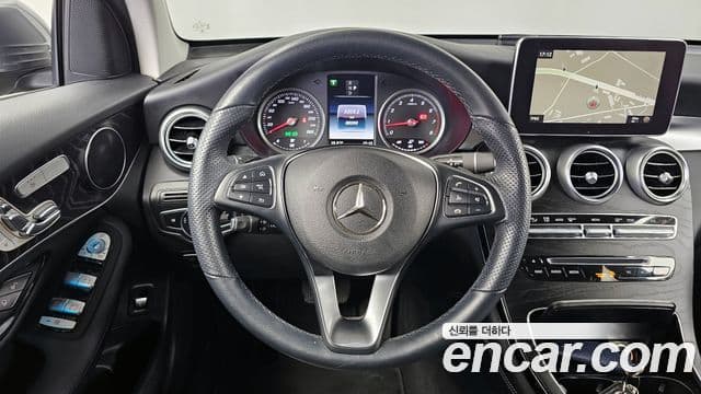 Mercedes-Benz GLC-Class 2019 — Şəkil 13/20