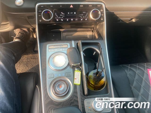 Genesis GV80 2022 — ფოტო 11/20