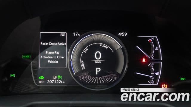 Lexus ES300h 2018 — ფოტო 7/20