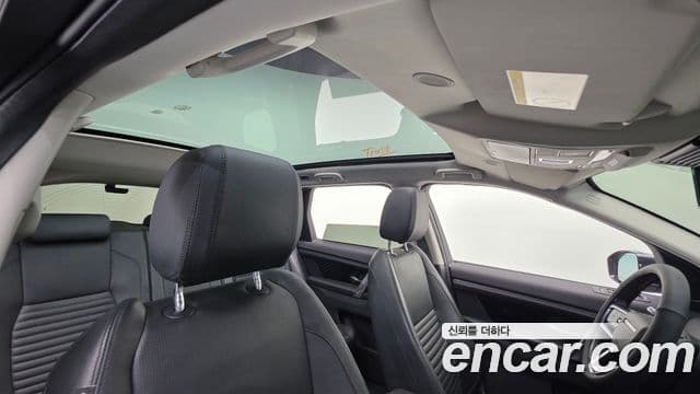 Land Rover Discovery Sport 2022 — Photo 3/20