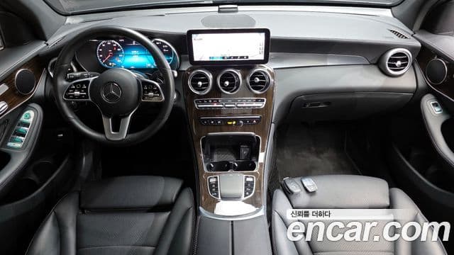 Mercedes-Benz GLC-Class 2020 — Şəkil 7/20