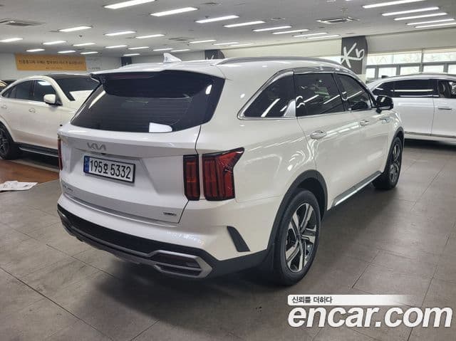 Kia Sorento 2023 — ფოტო 1/20