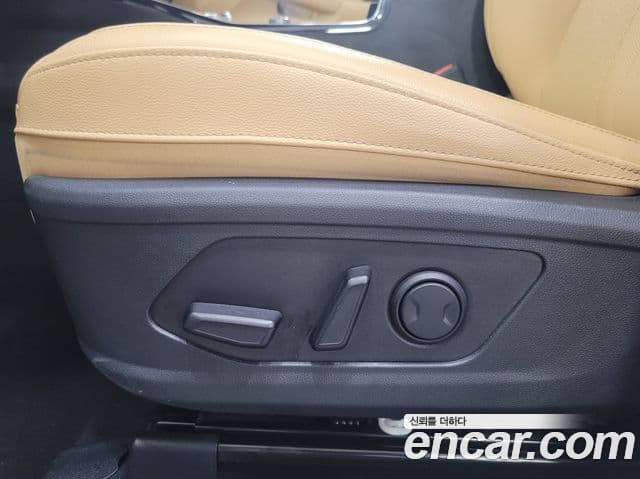 Kia Sorento 2023 — ფოტო 15/20