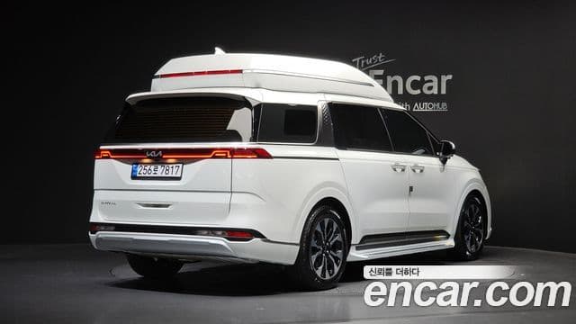 Kia Carnival 2022 — ფოტო 2/20