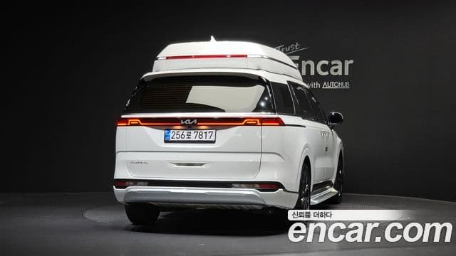 Kia Carnival 2022 — ფოტო 4/20