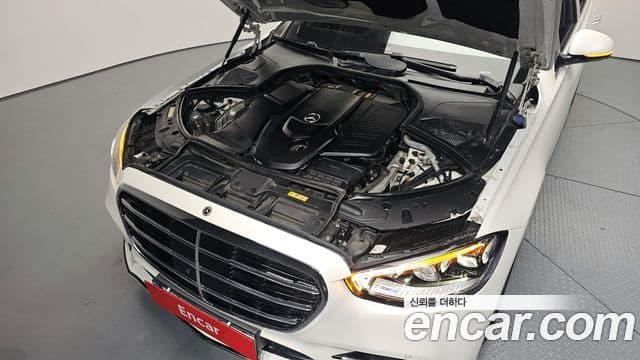 Mercedes-Benz S-Class 2022 — Photo 16/20