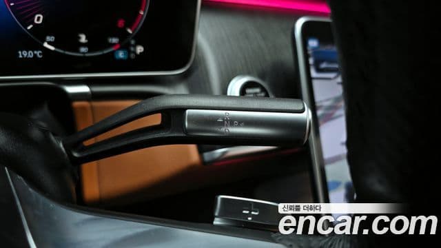 Mercedes-Benz S-Class 2022 — Photo 14/20