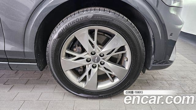 Genesis GV70 2023 — ფოტო 5/20