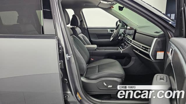 Hyundai Santa Fe 2023 — Photo 19/20