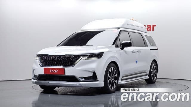 Kia Carnival 2021 — ფოტო 1/20