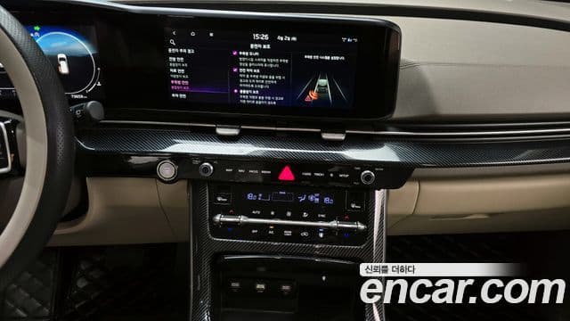 Kia Carnival 2021 — ფოტო 14/20