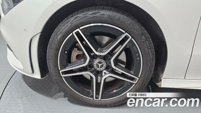 Mercedes-Benz CLA-Class 2021 — Şəkil 5/20