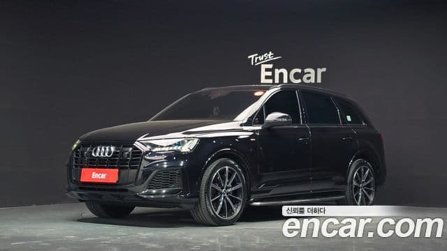 Audi Q7 2021 — Photo 5/20