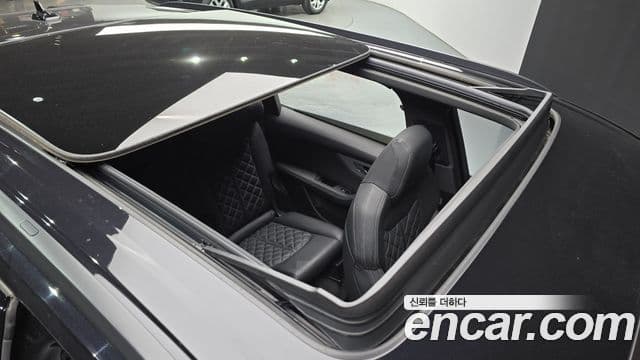 Audi Q7 2021 — Photo 15/20