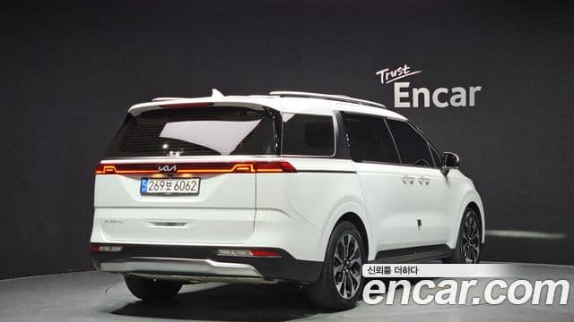 Kia Carnival 2023 — Şəkil 2/20