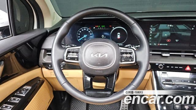 Kia Carnival 2023 — Şəkil 10/20