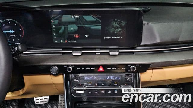 Kia Carnival 2023 — Şəkil 11/20