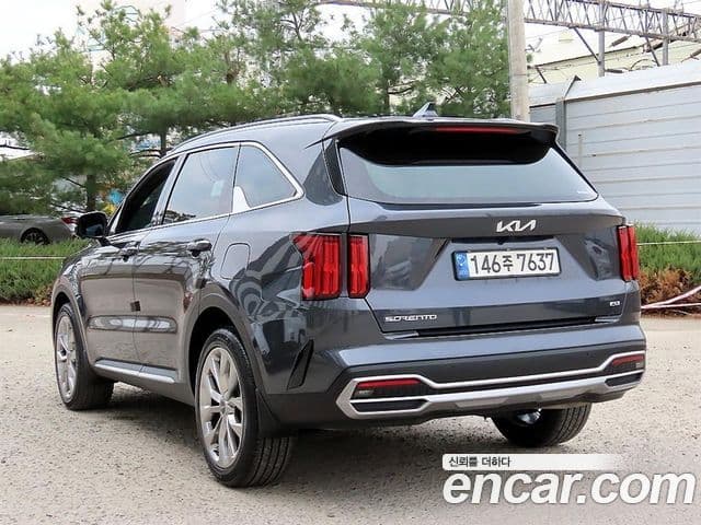 Kia Sorento 2023 — ფოტო 2/20