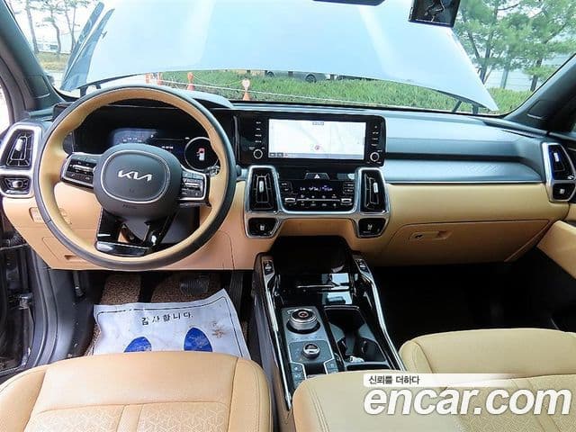 Kia Sorento 2023 — ფოტო 6/20