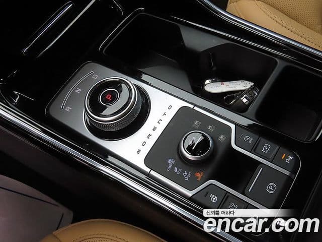 Kia Sorento 2023 — ფოტო 9/20