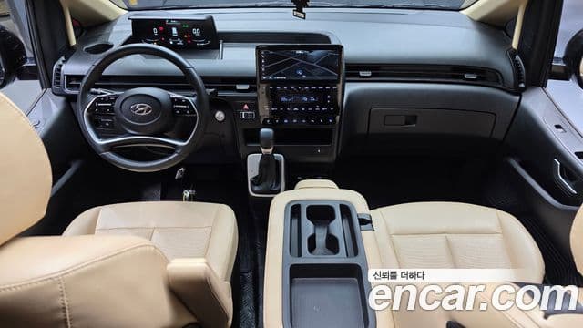 Hyundai Staria 2022 — ფოტო 7/20