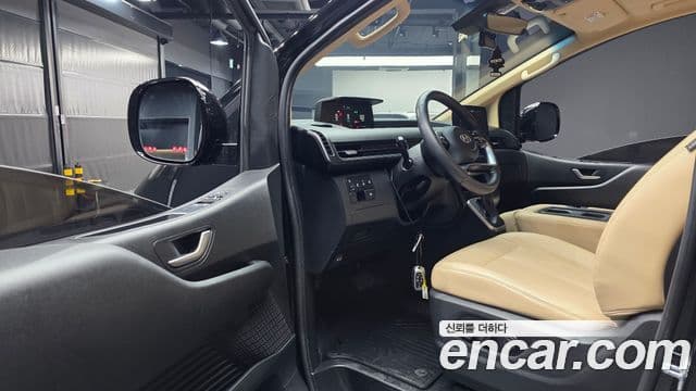 Hyundai Staria 2022 — ფოტო 10/20
