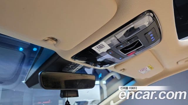 Hyundai Staria 2022 — ფოტო 19/20