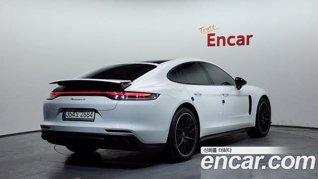 Porsche Panamera 2023 — Şəkil 1/20