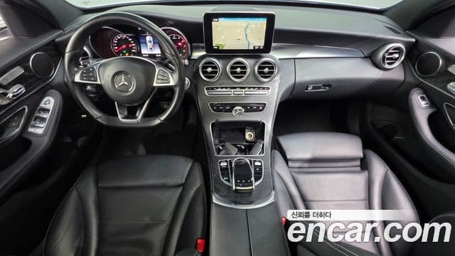 Mercedes-Benz C-Class 2018 — ფოტო 7/20