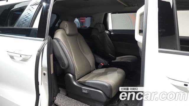 Kia Carnival 2024 — ფოტო 11/20