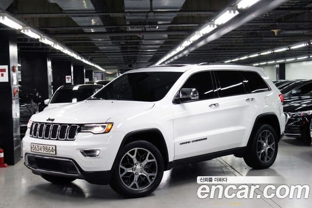 Jeep Grand Cherokee 2019 — Фото 2/20