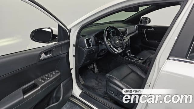 Kia Sportage The Bold 2021 — Фото 10/20