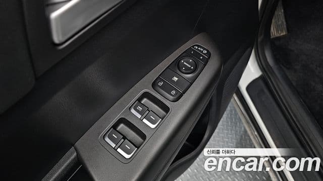 Kia Sportage The Bold 2021 — Фото 13/20