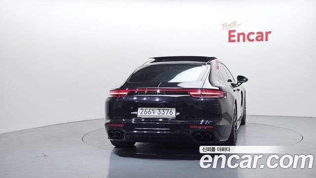 Porsche Panamera 2020 — Фото 4/20