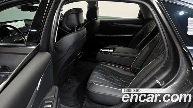 Genesis Electrified G80 2021 — фото 12 из 20