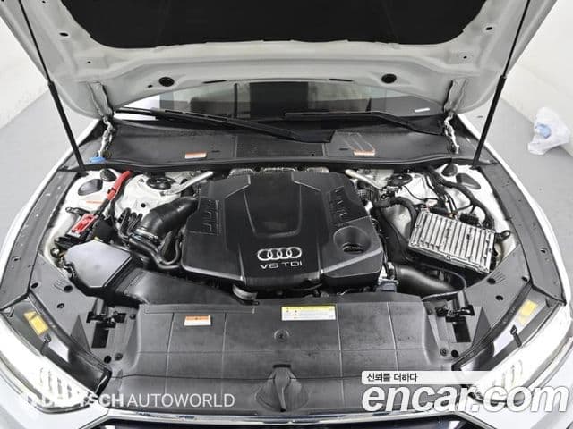 Audi A7 2021 — ფოტო 5/20