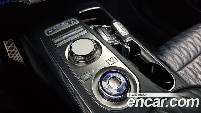 Genesis GV70 2021 — Şəkil 9/20