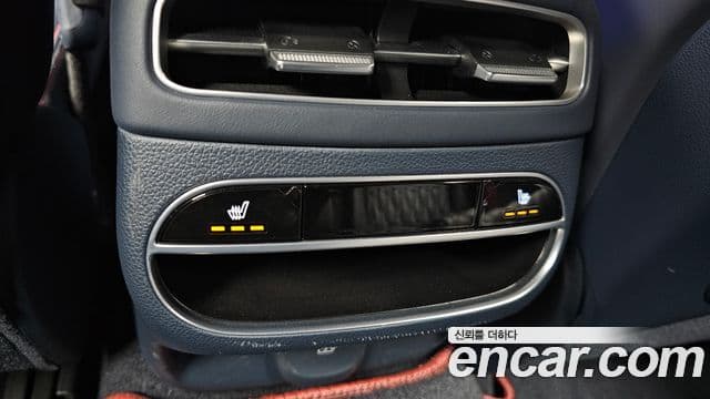 Genesis GV70 2021 — Şəkil 18/20