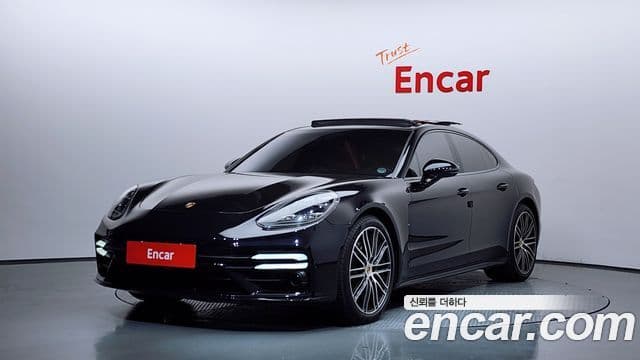 Porsche Panamera 2018 — Photo 18/20