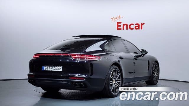 Porsche Panamera 2018 — Photo 16/20