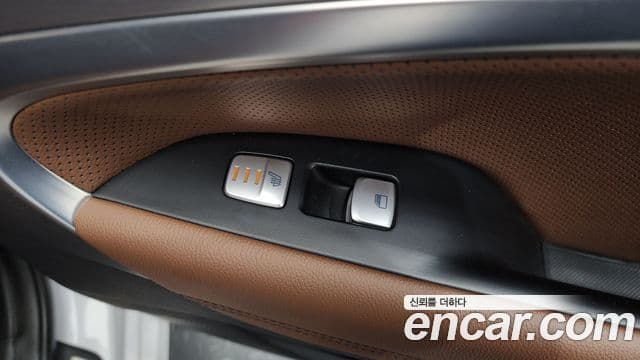 Genesis G70 2019 — Şəkil 18/20