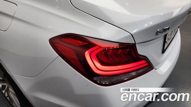 Genesis G70 2019 — Şəkil 28/33