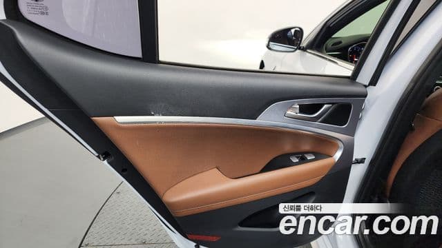 Genesis G70 2019 — Şəkil 1/33