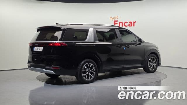 Kia Carnival 2022 — Фото 2/20